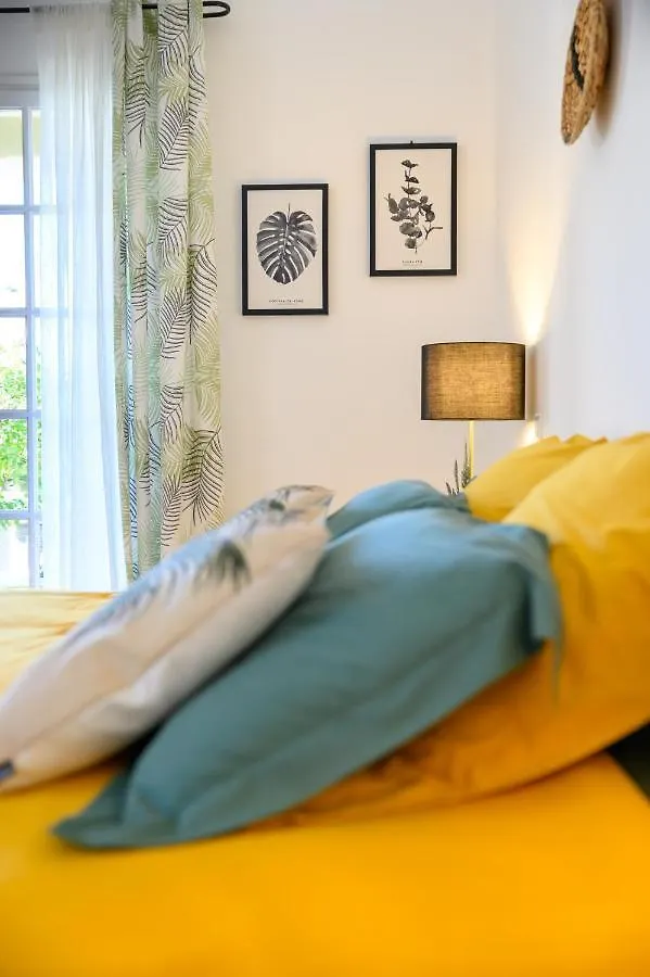 Bed and Breakfast Le Mas De La Source Mougins 0*,