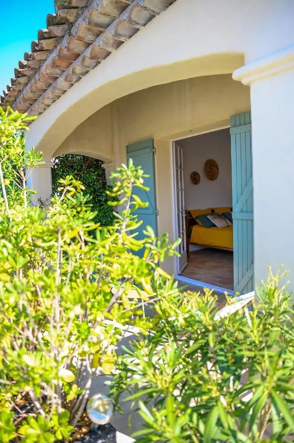 Bed and Breakfast Le Mas De La Source Mougins Nocleg ze śniadaniem