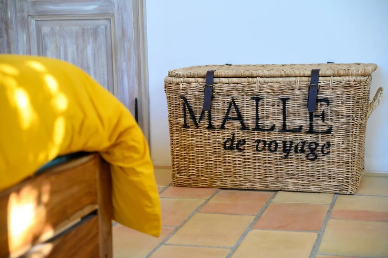 Nocleg ze śniadaniem Bed and Breakfast Le Mas De La Source Mougins