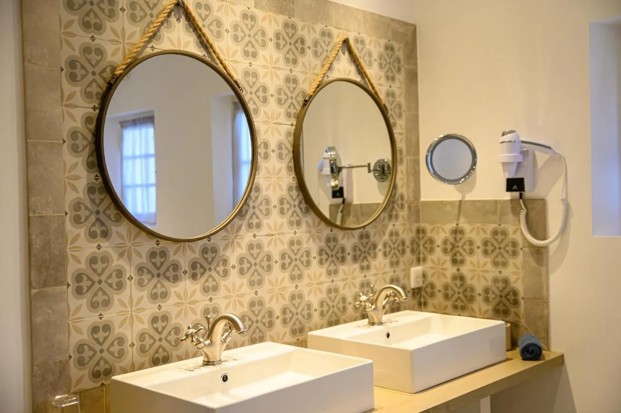 Le Mas De La Source Bed and Breakfast Mougins Bed & Breakfast